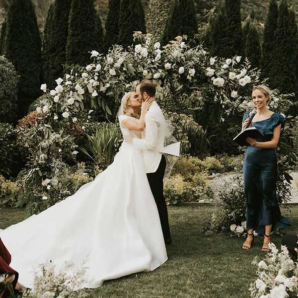 Helen Rodrigues Bridal Blog from their website